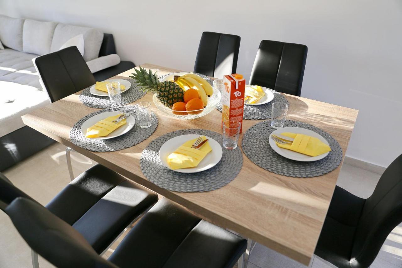Apartments Lisac Вир Екстериор снимка
